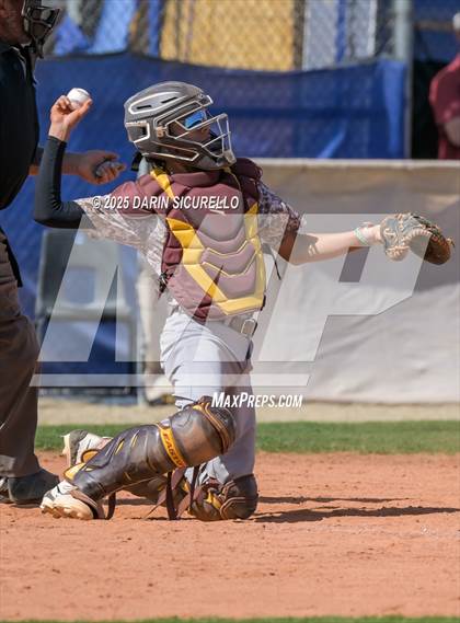 Thumbnail 3 in Winslow vs. San Tan Charter (Ben Franklin Pre-Season Classic) photogallery.