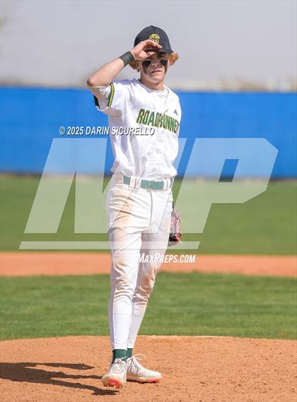 Thumbnail 3 in Winslow vs. San Tan Charter (Ben Franklin Pre-Season Classic) photogallery.