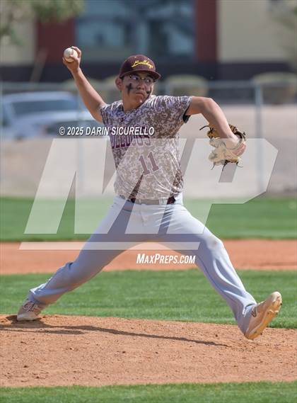 Thumbnail 2 in Winslow vs. San Tan Charter (Ben Franklin Pre-Season Classic) photogallery.