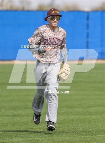 Thumbnail 3 in Winslow vs. San Tan Charter (Ben Franklin Pre-Season Classic) photogallery.