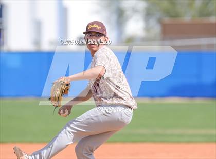 Thumbnail 1 in Winslow vs. San Tan Charter (Ben Franklin Pre-Season Classic) photogallery.