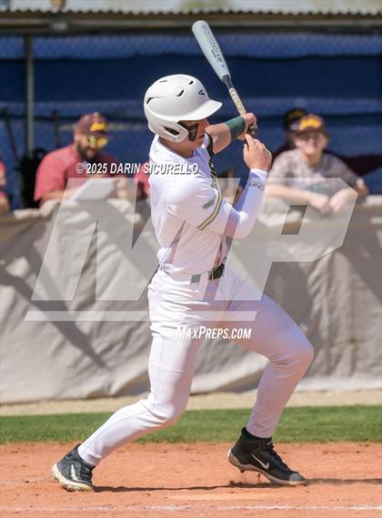 Thumbnail 3 in Winslow vs. San Tan Charter (Ben Franklin Pre-Season Classic) photogallery.
