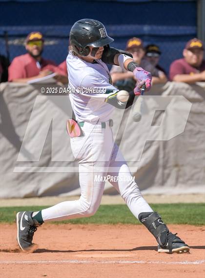Thumbnail 3 in Winslow vs. San Tan Charter (Ben Franklin Pre-Season Classic) photogallery.