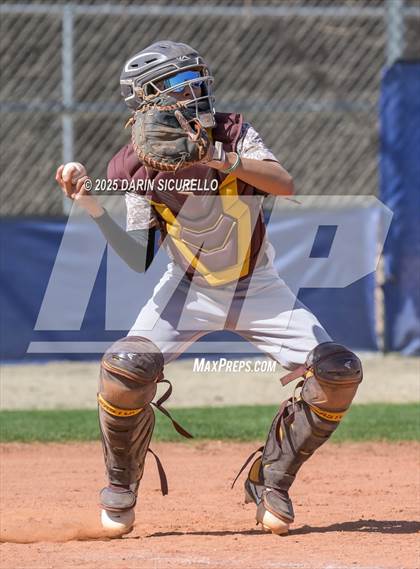Thumbnail 2 in Winslow vs. San Tan Charter (Ben Franklin Pre-Season Classic) photogallery.