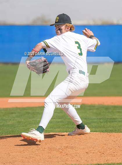 Thumbnail 1 in Winslow vs. San Tan Charter (Ben Franklin Pre-Season Classic) photogallery.