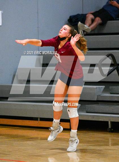 Thumbnail 2 in Steele Canyon vs Bonita Vista (SUHI JV Tournament) photogallery.