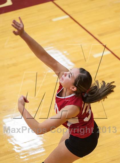 Thumbnail 3 in Barnstable vs Coventry (2013 Volleyhall Classic Final) photogallery.