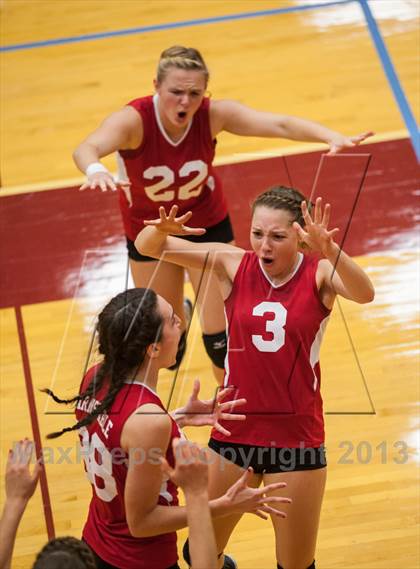 Thumbnail 1 in Barnstable vs Coventry (2013 Volleyhall Classic Final) photogallery.