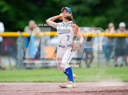 Thumbnail 3 in Ardsley vs. Oneida (NYSPHSAA Class B Final) photogallery.