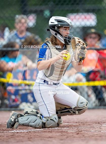 Thumbnail 2 in Ardsley vs. Oneida (NYSPHSAA Class B Final) photogallery.