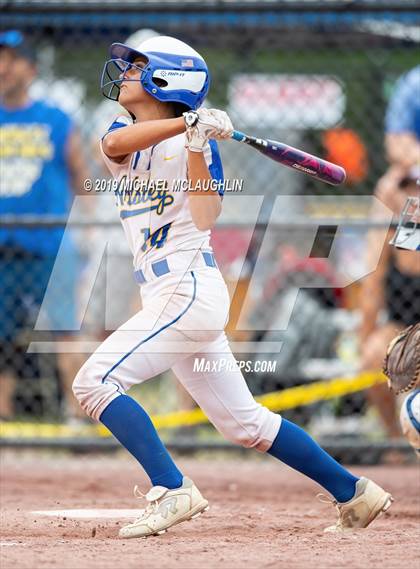 Thumbnail 2 in Ardsley vs. Oneida (NYSPHSAA Class B Final) photogallery.