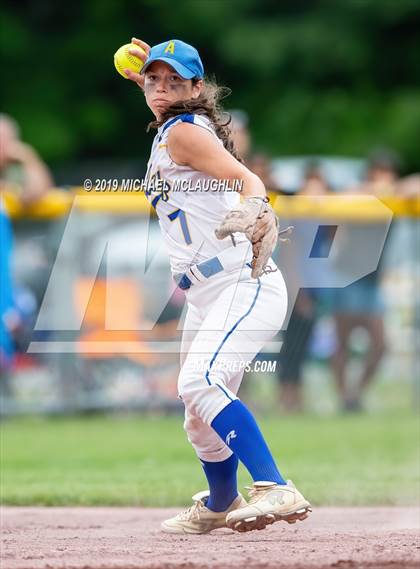 Thumbnail 2 in Ardsley vs. Oneida (NYSPHSAA Class B Final) photogallery.