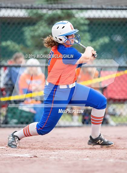 Thumbnail 3 in Ardsley vs. Oneida (NYSPHSAA Class B Final) photogallery.