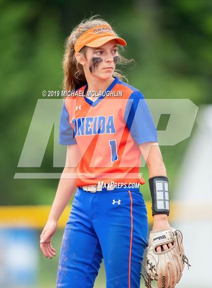Thumbnail 3 in Ardsley vs. Oneida (NYSPHSAA Class B Final) photogallery.