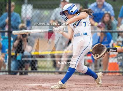 Thumbnail 3 in Ardsley vs. Oneida (NYSPHSAA Class B Final) photogallery.