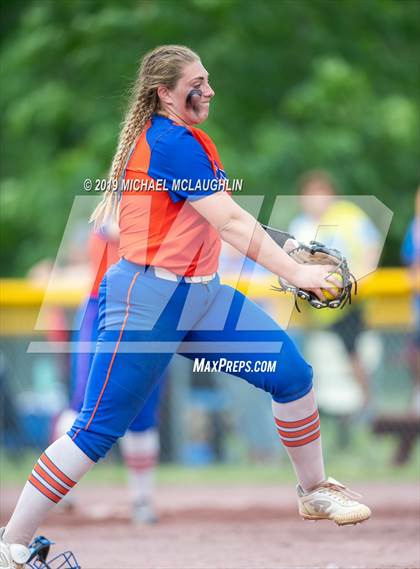 Thumbnail 3 in Ardsley vs. Oneida (NYSPHSAA Class B Final) photogallery.