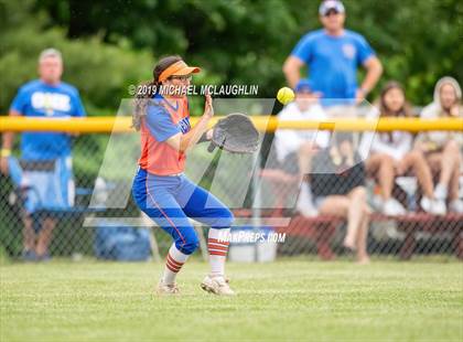 Thumbnail 2 in Ardsley vs. Oneida (NYSPHSAA Class B Final) photogallery.