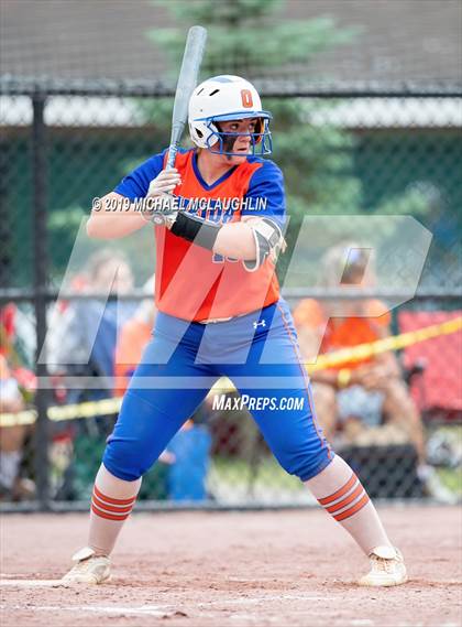 Thumbnail 3 in Ardsley vs. Oneida (NYSPHSAA Class B Final) photogallery.
