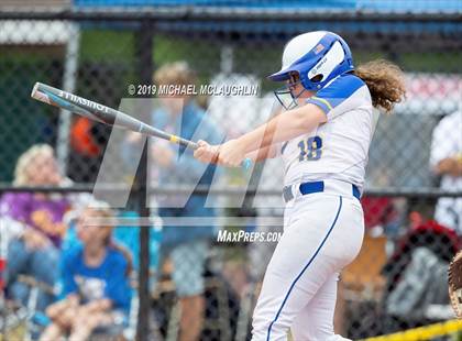 Thumbnail 2 in Ardsley vs. Oneida (NYSPHSAA Class B Final) photogallery.