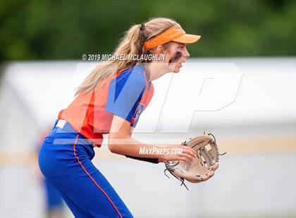 Thumbnail 3 in Ardsley vs. Oneida (NYSPHSAA Class B Final) photogallery.