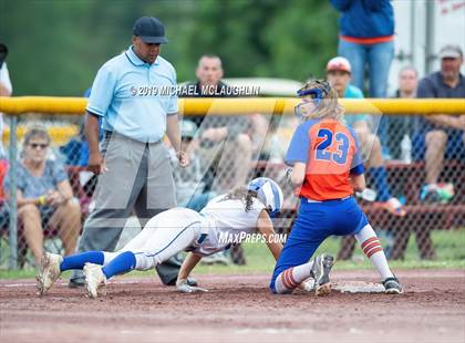 Thumbnail 3 in Ardsley vs. Oneida (NYSPHSAA Class B Final) photogallery.