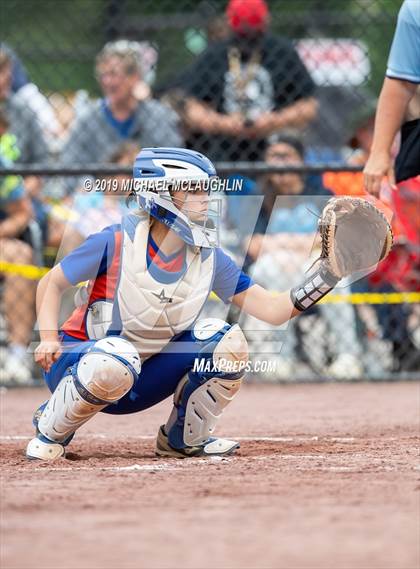 Thumbnail 1 in Ardsley vs. Oneida (NYSPHSAA Class B Final) photogallery.
