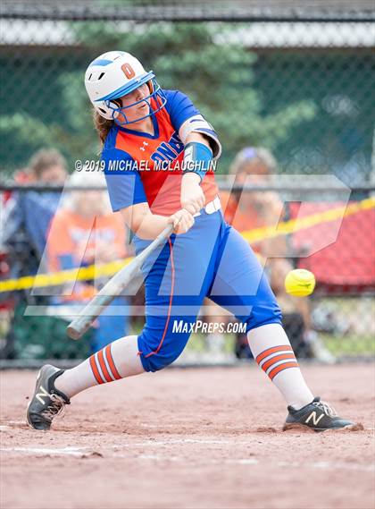 Thumbnail 2 in Ardsley vs. Oneida (NYSPHSAA Class B Final) photogallery.