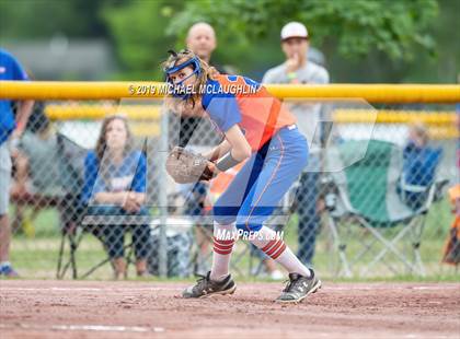 Thumbnail 1 in Ardsley vs. Oneida (NYSPHSAA Class B Final) photogallery.