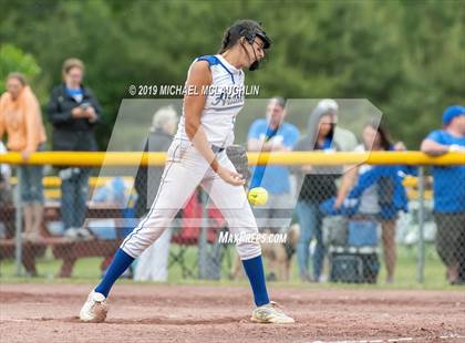 Thumbnail 3 in Ardsley vs. Oneida (NYSPHSAA Class B Final) photogallery.