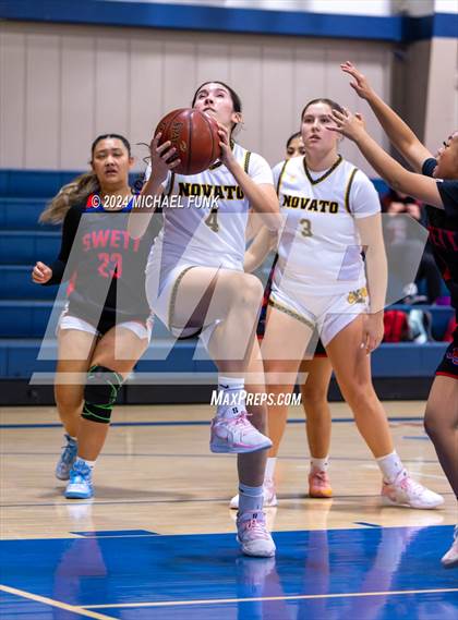 Thumbnail 3 in Swett vs. Novato photogallery.