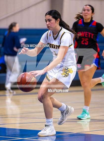 Thumbnail 1 in Swett vs. Novato photogallery.