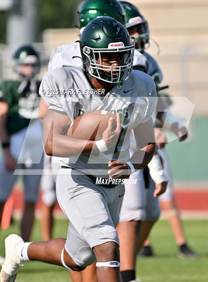 Thumbnail 1 in Flagler Palm Coast (Green/White Spring Scrimmage) photogallery.