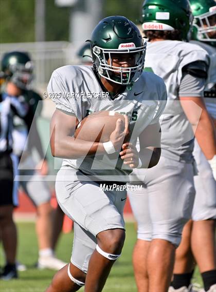 Thumbnail 3 in Flagler Palm Coast (Green/White Spring Scrimmage) photogallery.