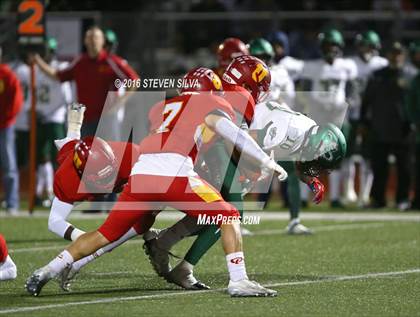 Thumbnail 3 in Cathedral Catholic vs. Narbonne (CIF SoCal Regional Division 1-AA Final) photogallery.
