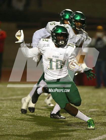 Thumbnail 3 in Cathedral Catholic vs. Narbonne (CIF SoCal Regional Division 1-AA Final) photogallery.