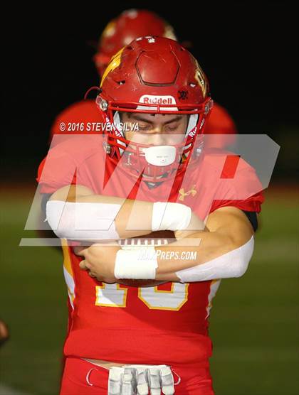 Thumbnail 3 in Cathedral Catholic vs. Narbonne (CIF SoCal Regional Division 1-AA Final) photogallery.