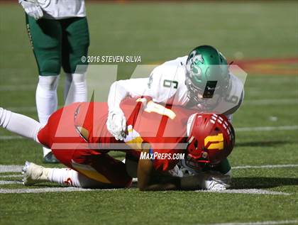Thumbnail 3 in Cathedral Catholic vs. Narbonne (CIF SoCal Regional Division 1-AA Final) photogallery.