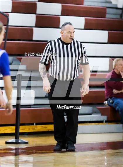 Thumbnail 2 in Eldred vs. Northville (NYSPHSAA Class D Regional Final) photogallery.