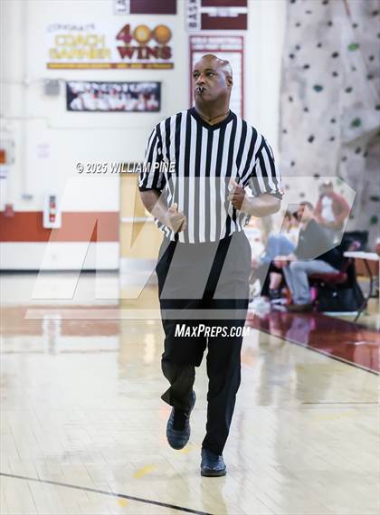 Thumbnail 1 in Eldred vs. Northville (NYSPHSAA Class D Regional Final) photogallery.