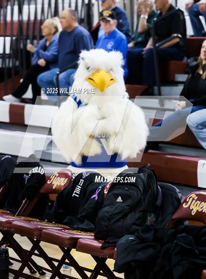 Thumbnail 1 in Eldred vs. Northville (NYSPHSAA Class D Regional Final) photogallery.