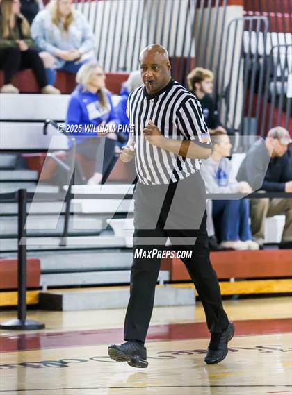 Thumbnail 3 in Eldred vs. Northville (NYSPHSAA Class D Regional Final) photogallery.