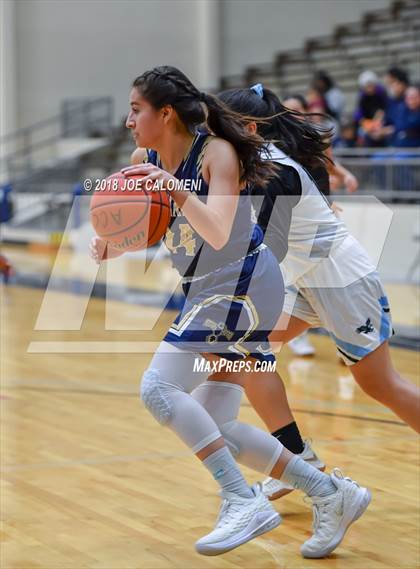 Thumbnail 3 in Harlan vs Coronado (SAISD Basketball Tournament) photogallery.