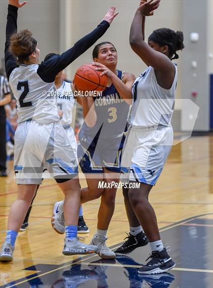 Thumbnail 2 in Harlan vs Coronado (SAISD Basketball Tournament) photogallery.