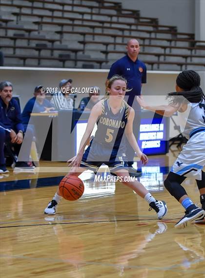 Thumbnail 3 in Harlan vs Coronado (SAISD Basketball Tournament) photogallery.