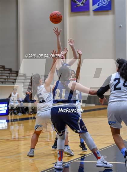 Thumbnail 1 in Harlan vs Coronado (SAISD Basketball Tournament) photogallery.