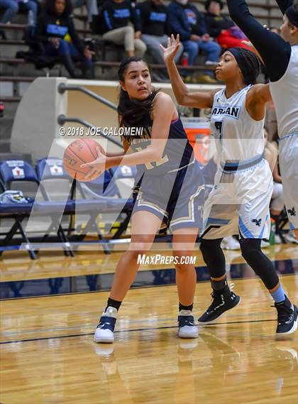 Thumbnail 3 in Harlan vs Coronado (SAISD Basketball Tournament) photogallery.