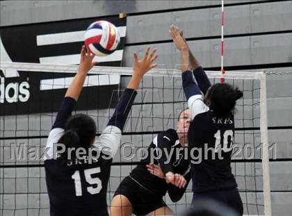 Thumbnail 3 in Assumption vs. Shadow Ridge (Durango Fall Classic) photogallery.
