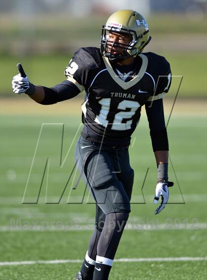 Thumbnail 3 in Conwell-Egan Catholic @ Harry S. Truman photogallery.
