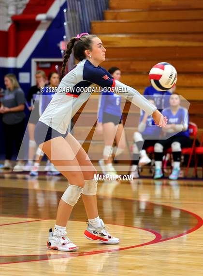 Thumbnail 2 in Hunt @ West Carteret (NCHSAA Round 2) photogallery.