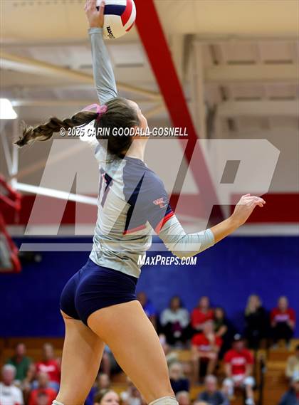 Thumbnail 2 in Hunt @ West Carteret (NCHSAA Round 2) photogallery.